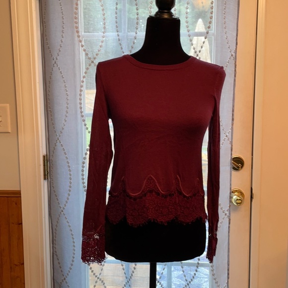 Lace Top - Picture 1 of 6